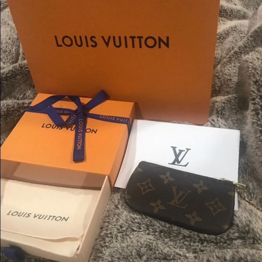 New Louis Vuitton key card holder
